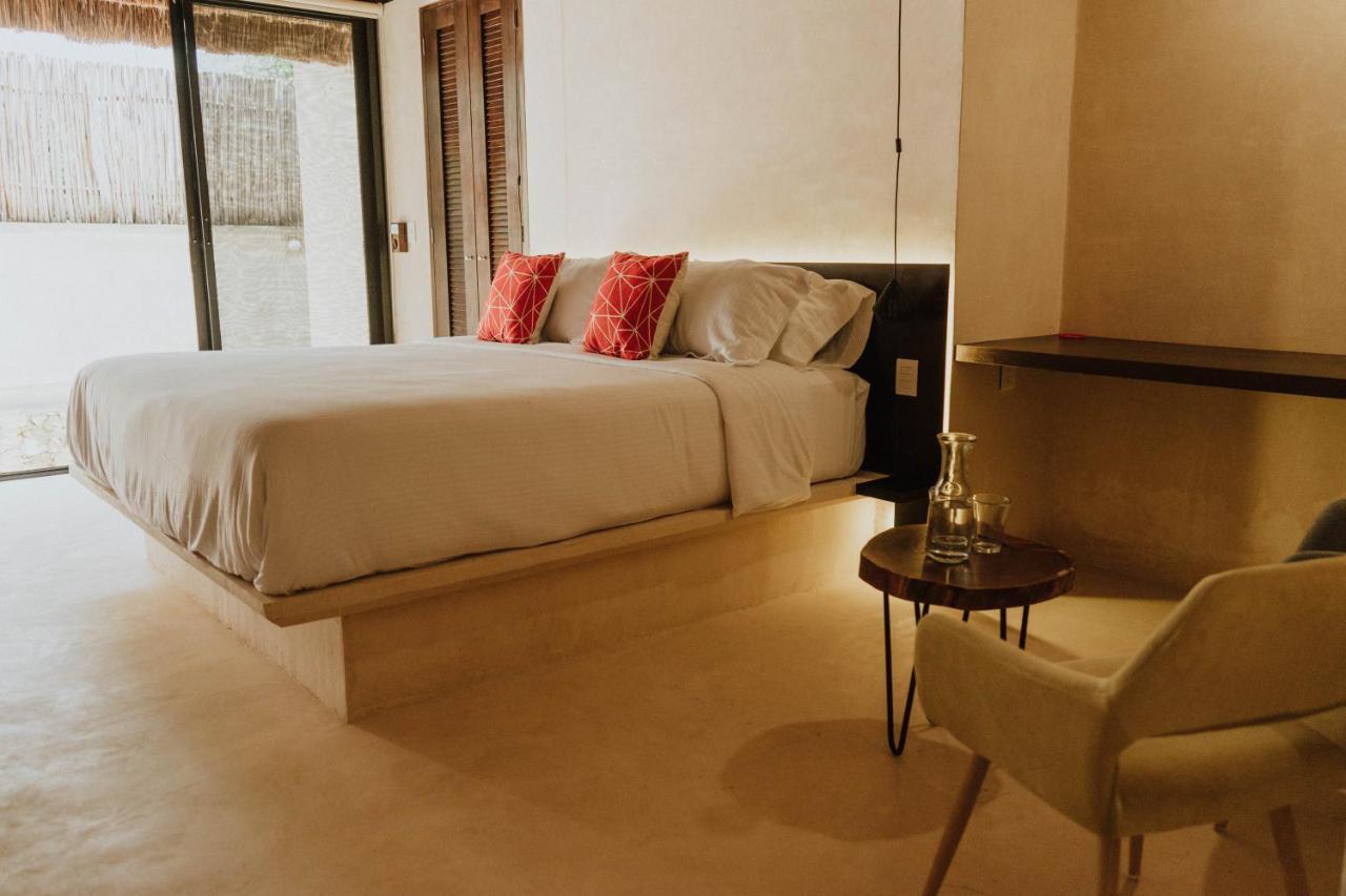 Casa Chimi Tulum Bed & Breakfast Exterior photo